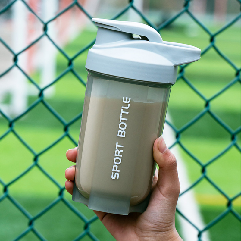 Bottiglia portatile per shaker - Nutrition And Fitness recensione e prezzo